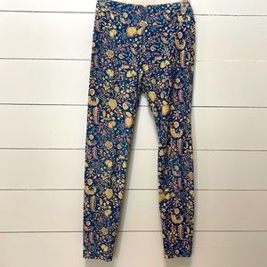 LulaRoe womens leggings. One size